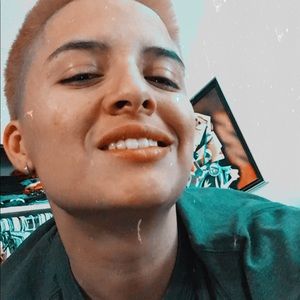 Meet your Posher, Dom